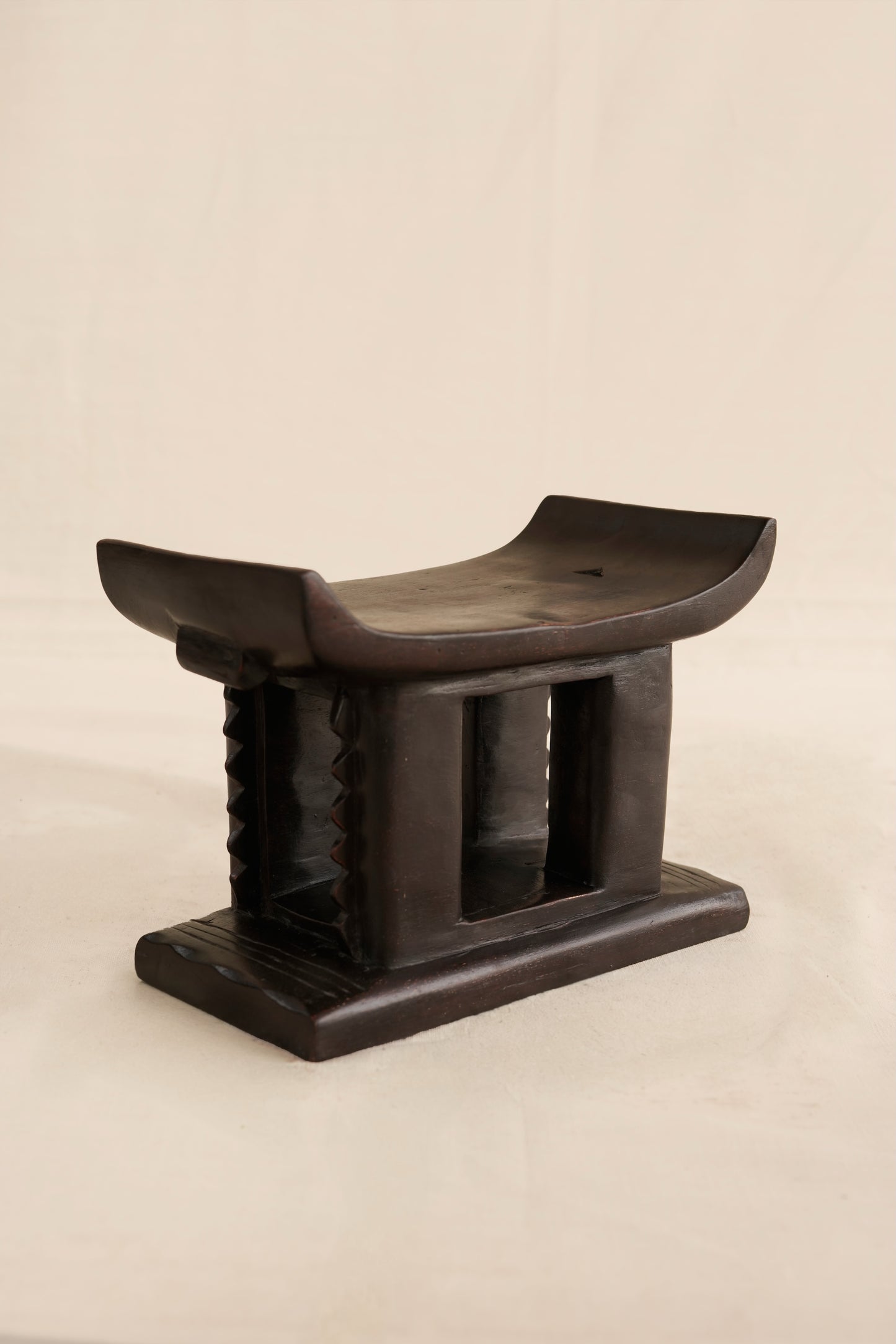 Miniature Ashanti Stool 013