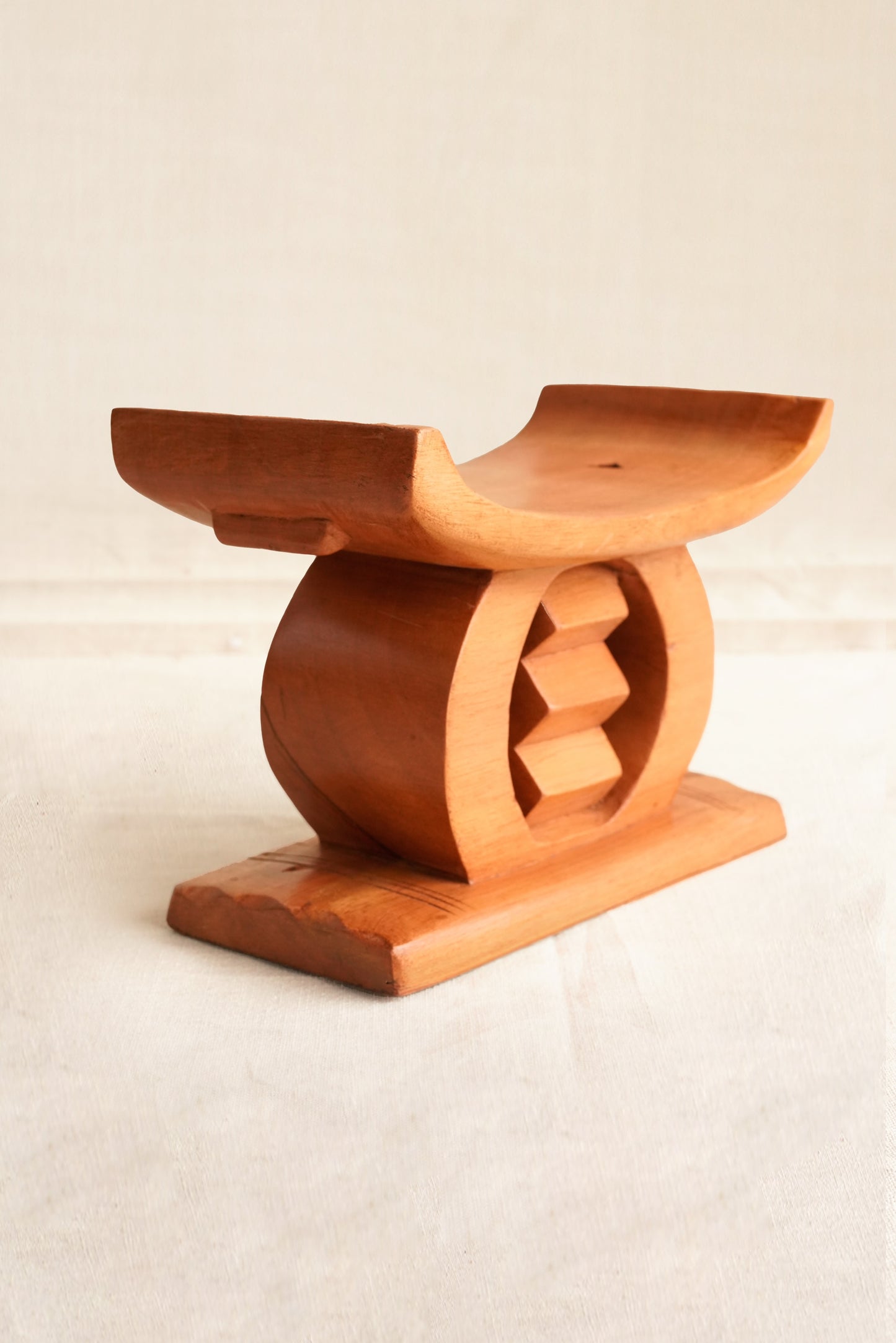Miniature Ashanti Stool 004