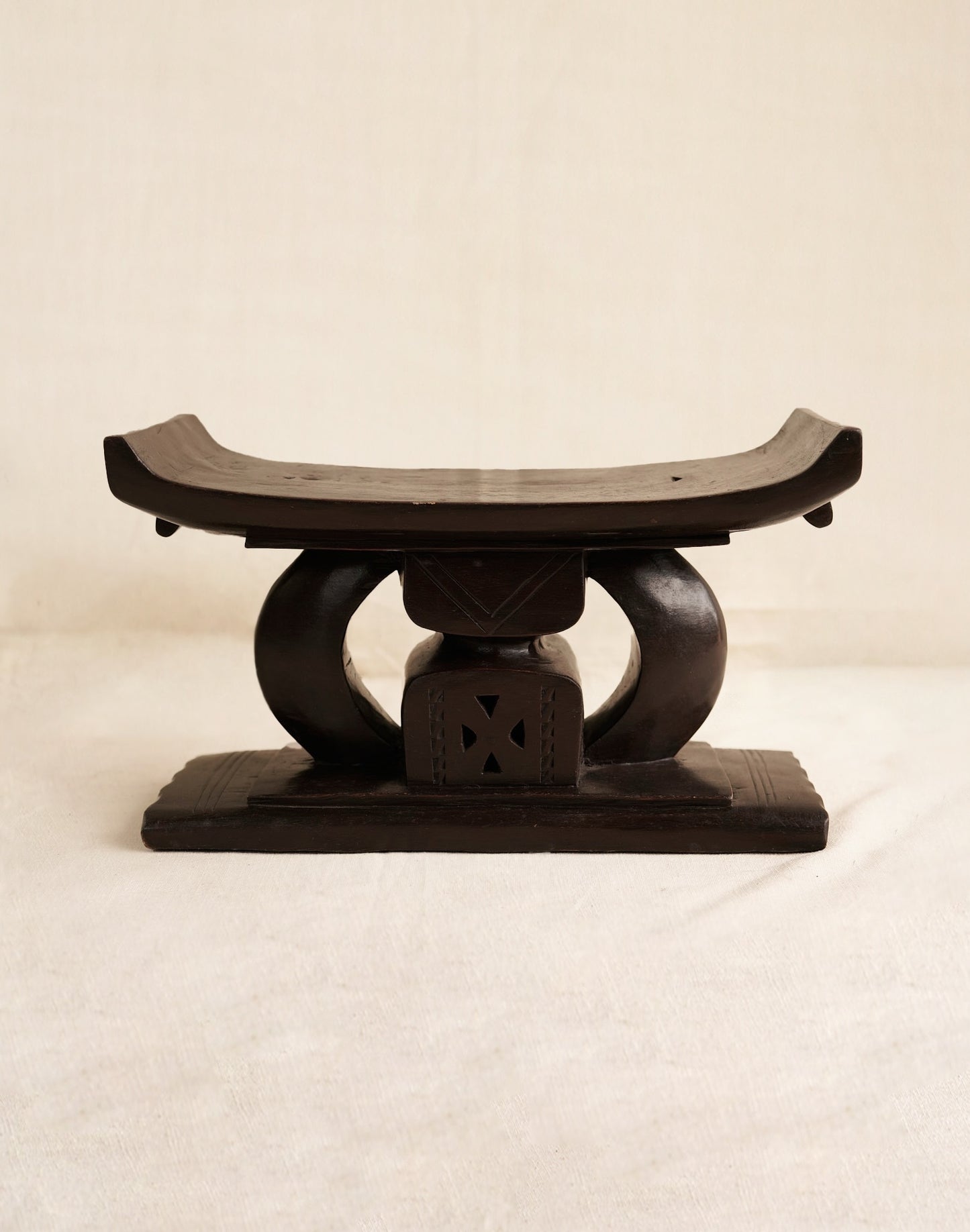 Miniature Ashanti Stool 012