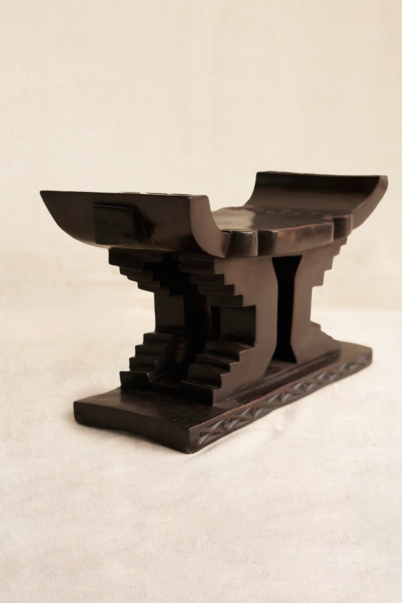 Miniature Ashanti Stool 007