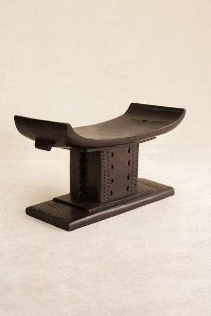Miniature Ashanti Stool 015